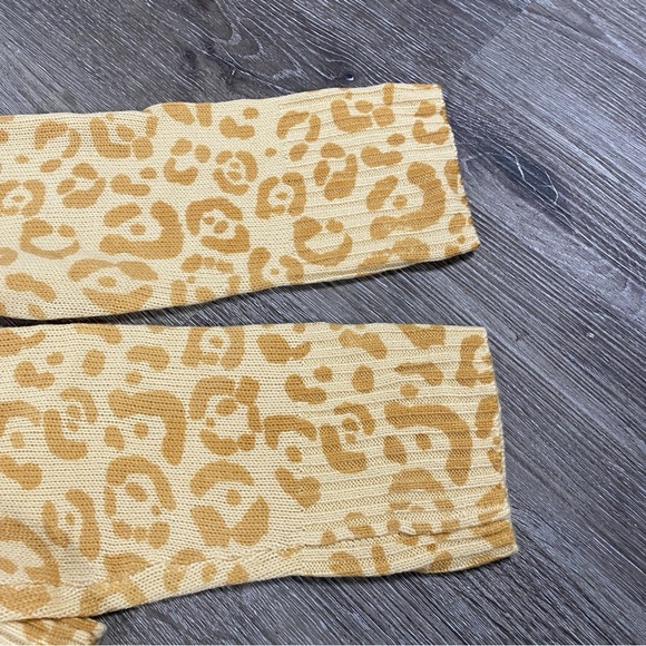 ANDREE Cheetah Cardigan Sweater Women’s Size 1X Lightweight Animal Print Yellow - Picture 5 of 6